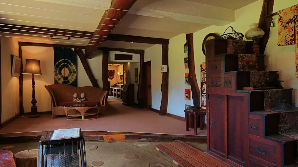 Petit Hotel Zontak