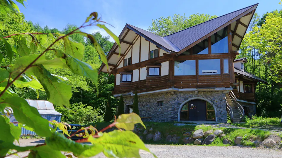 Petit Hotel Zontak