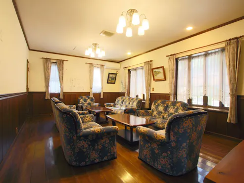 【Satu Bangunan Disewakan】 -Ruang Tamu- *