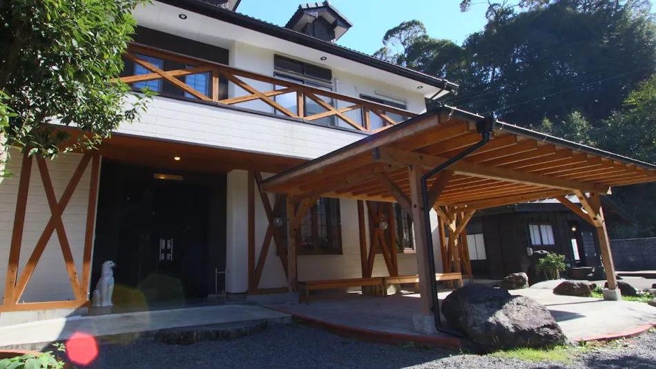 Lovely Horse Villa