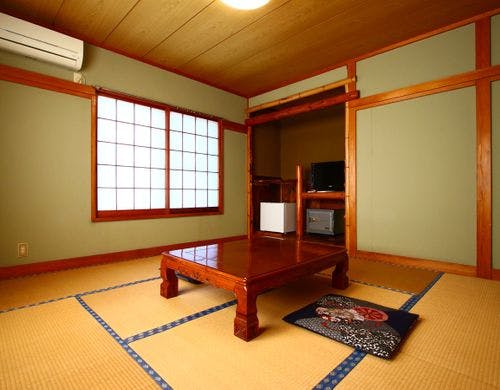 8畳◆暖かみある和室