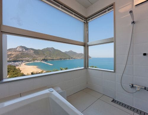 ・【301号室】浴室からは海が見えます