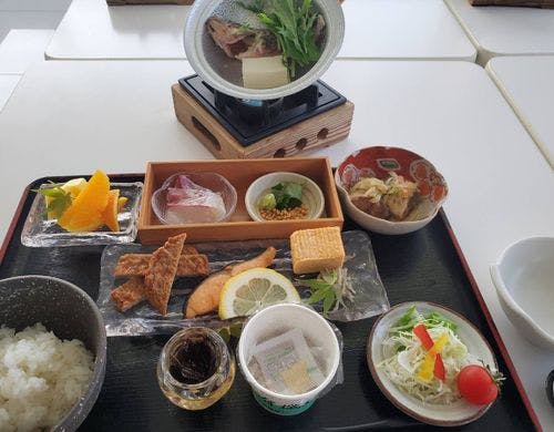 ・「朝食定食」の一例