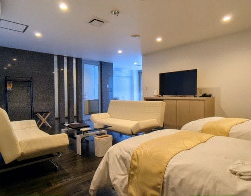 2階ファミリー向けツインルーム内観2枚目