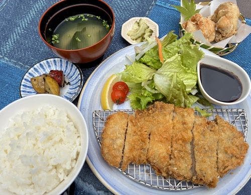 かごしま黒豚のとんかつと森林どりの唐揚げ