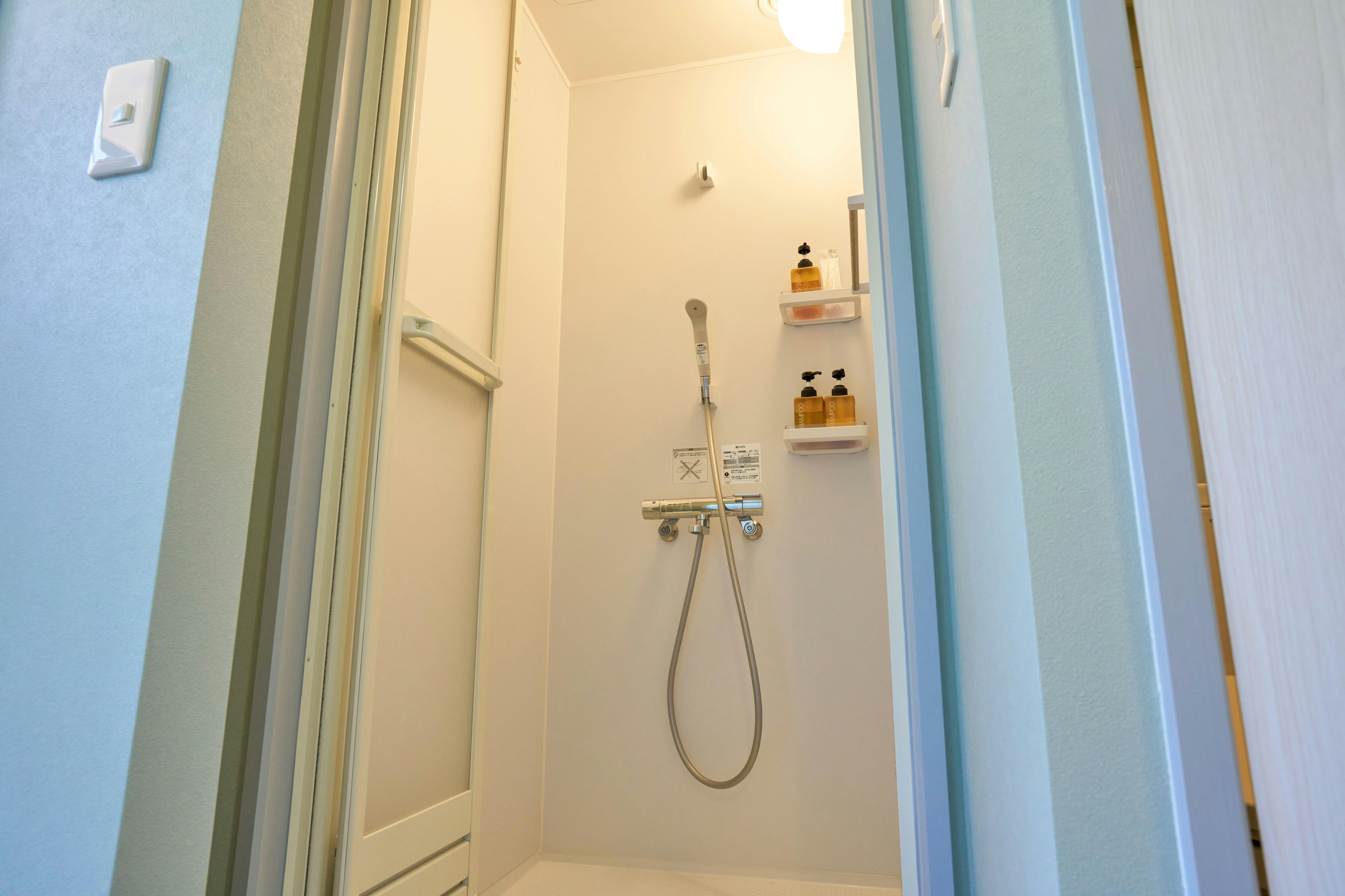 Bilik mandi pancuran