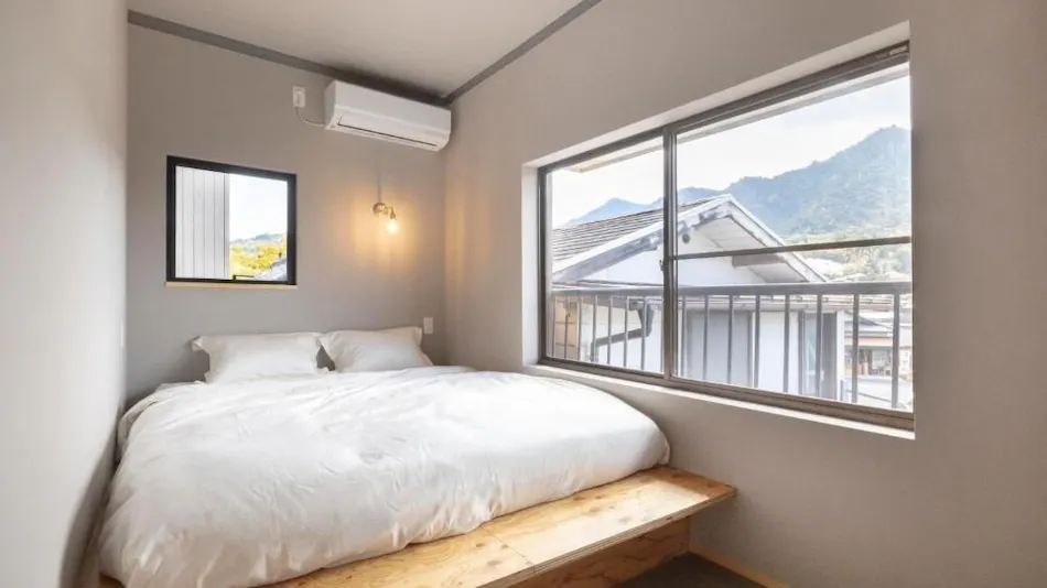 Co-living & Cafe SANDO