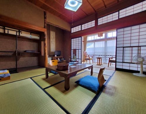 旅館棟イ棟2階8畳