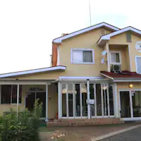 ทัศนียภาพภายนอกในตอนกลางวัน