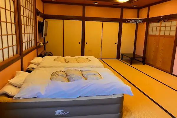 ห้องโถงใหญ่ 20 เสื่อทาทามิ (เตียง 2 เตียง)【มีข้อจำกัด】
