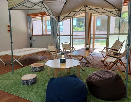 室内キャンプ場「木遊館」