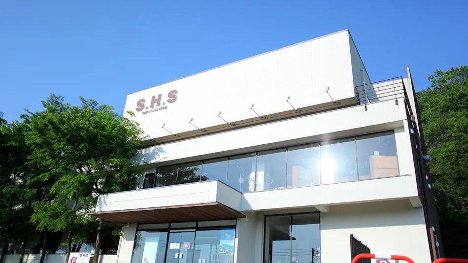 HOTEL S.H.S