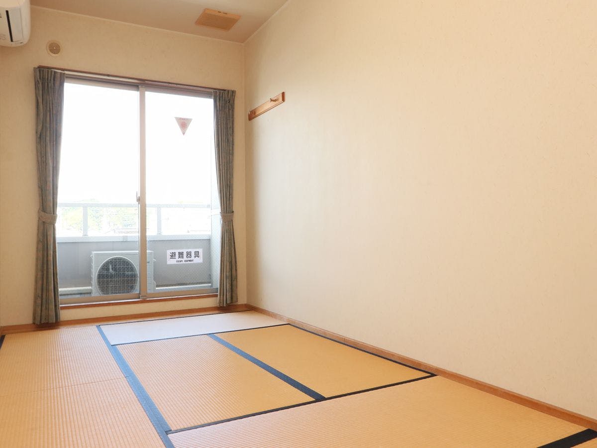 Kamar gaya Jepang 7.5 tatami