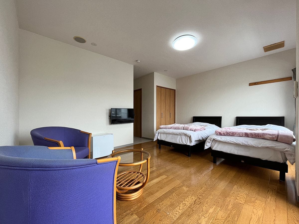 Kamar Twin Gaya Barat◆Tempat Tidur Simmons*