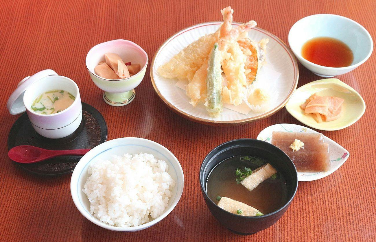 Onsen Health Resort Center Lotus Inn