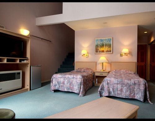 吹き抜けのメゾネットルーム