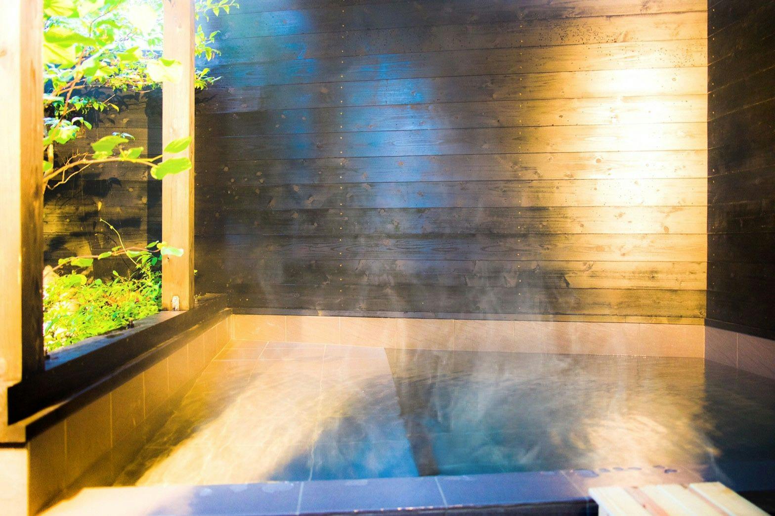 Open-air bath