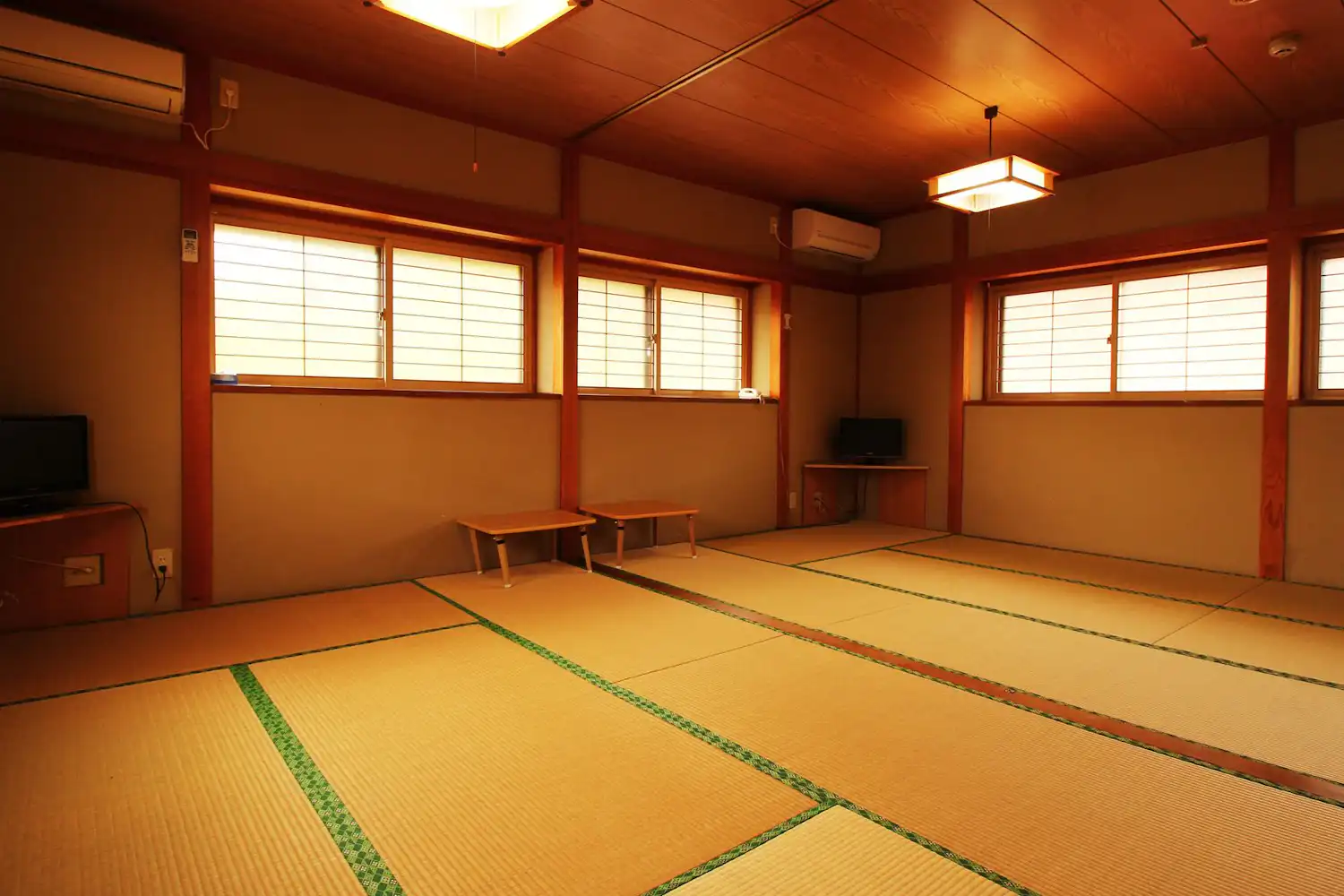 【#ตัวอย่างห้องพัก - สำหรับ 3 ถึง 8 คน】