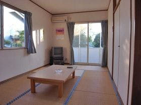 年間民宿　静月荘