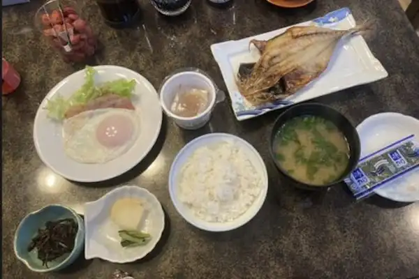 ตัวอย่างอาหารเช้า (เมนูอาจเปลี่ยนแปลงตามฤดูกาล)