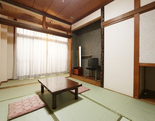 3名が定員の和室8畳 *