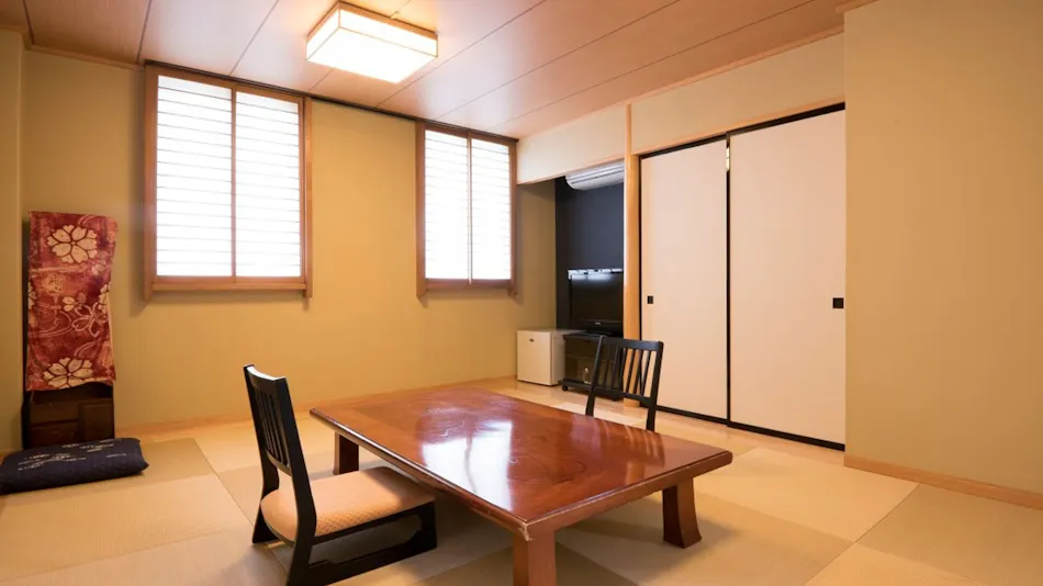 Izu Nagaoka Onsen KKR Izu Nagaoka Chitose-so (National Public Service Mutual Aid Association Izu Nagaoka Resort)