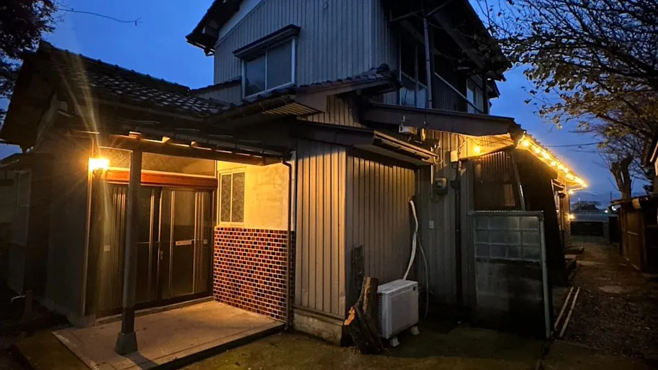 Stayable Traditional House BBQ Site YODO