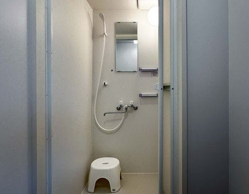 シャワールーム