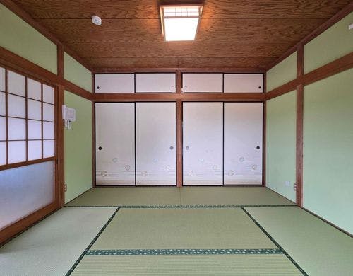 布団を敷いてゆったりとくつろげます