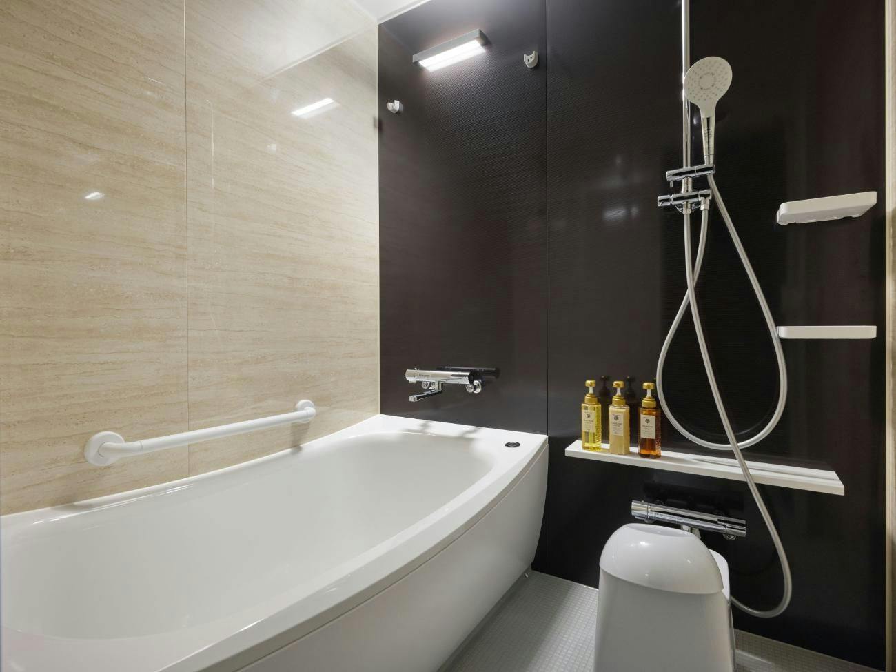MONday Apart Premium Osaka Namba WEST