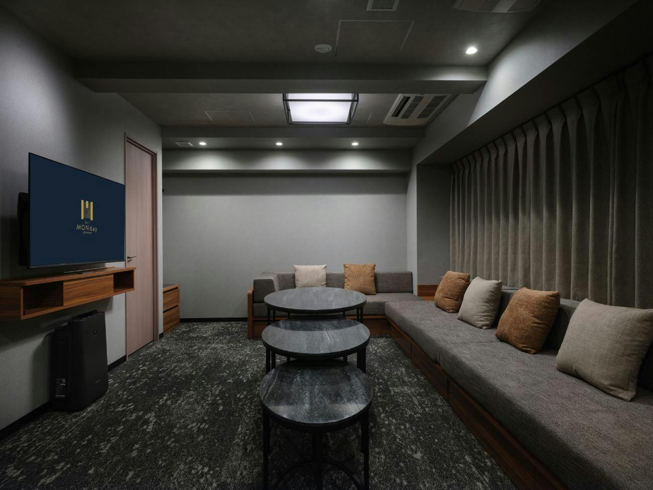 MONday Apart Premium Osaka Namba WEST