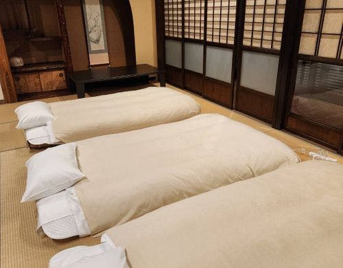 松葉のお宿のお布団を敷いた様子です