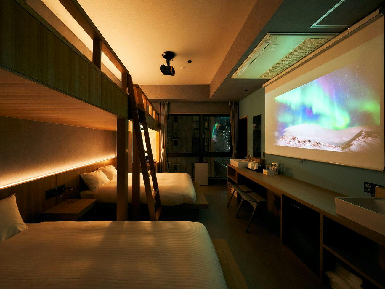 LACER OKINAWA NAHA Tomariport