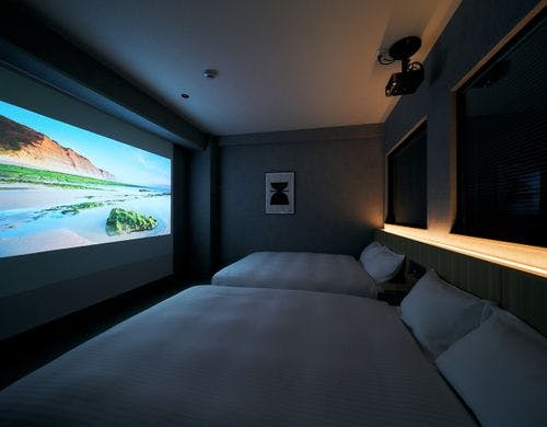 ツインルーム　プロジェクター