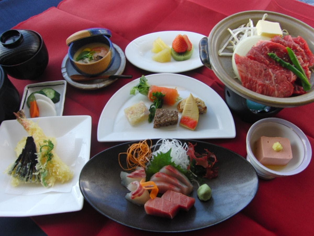 เรามีบริการ【โตโยดะโกะไคเซกิ】ที่ใช้วัตถุดิบตามฤดูกาล