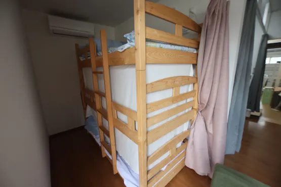 ห้องพักรวม 1F101 ชั้นบน/ชั้นล่าง