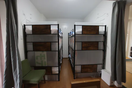 ห้องพักรวม 1F102 ชั้นบน/ชั้นล่าง