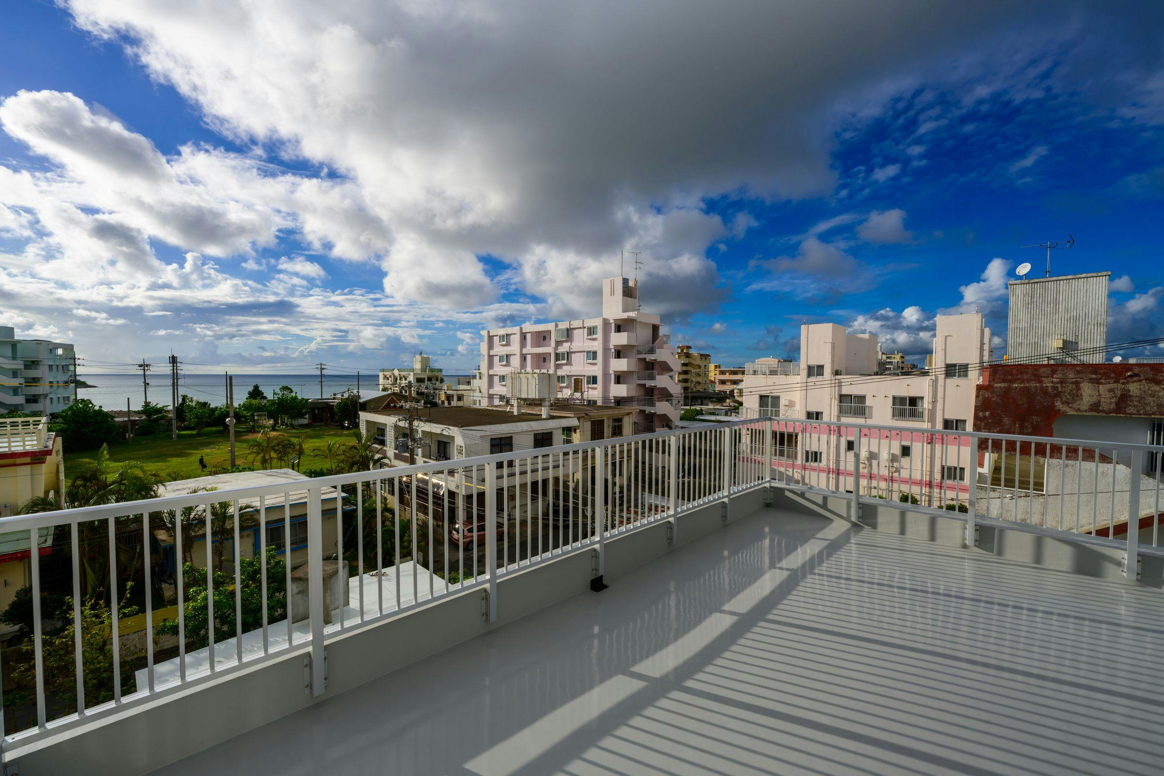 Araha Beachway Inn