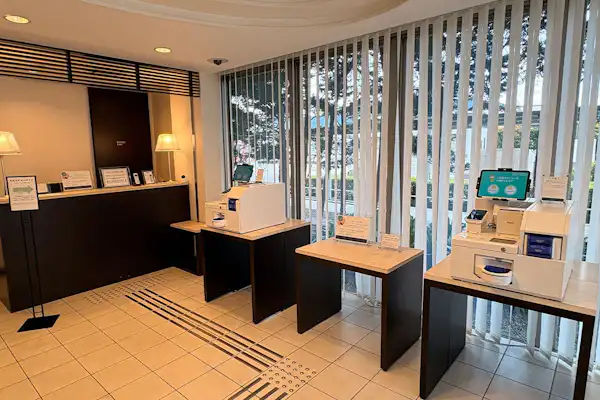 Sistem daftar masuk sendiri disediakan