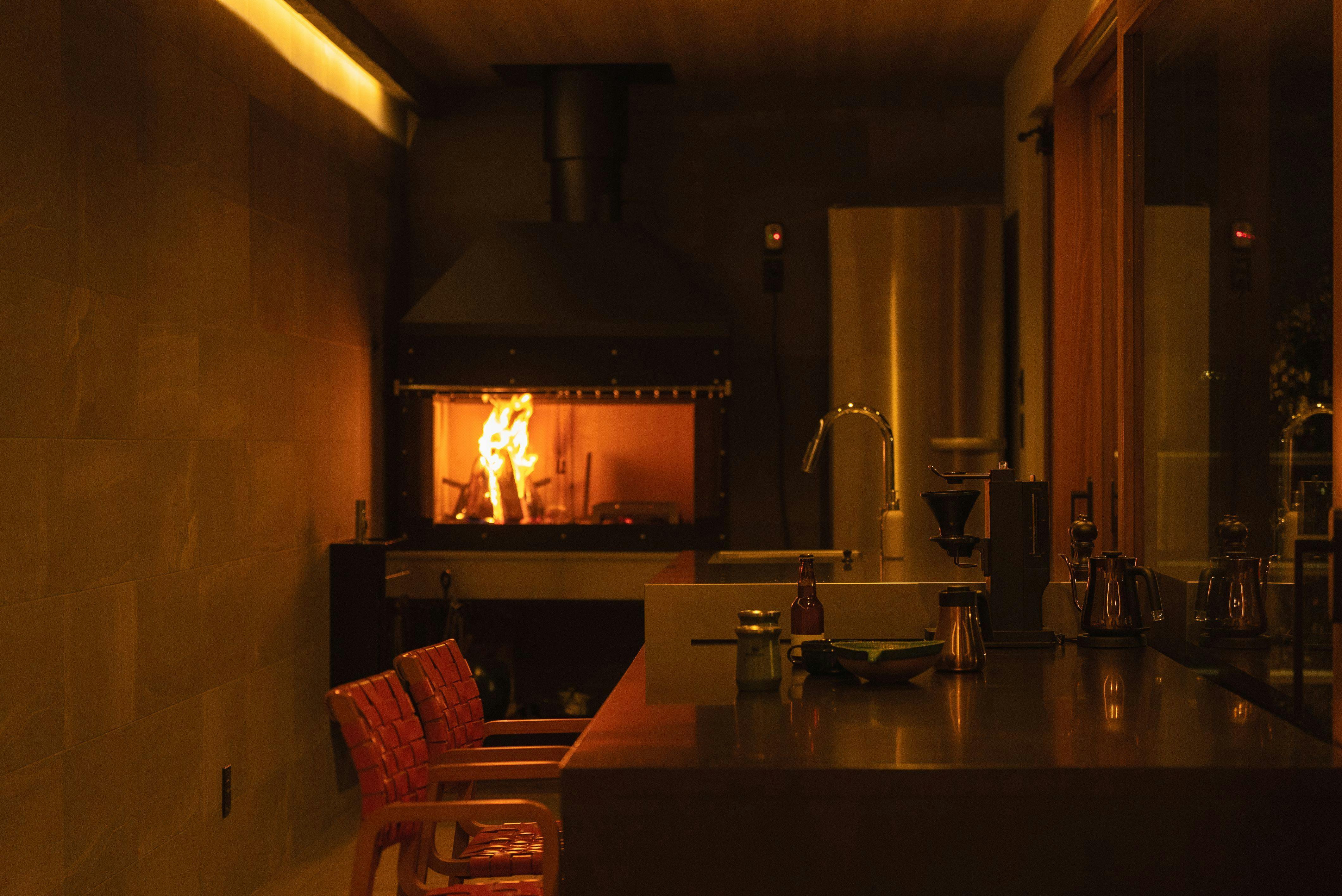 ห้องนั่งเล่นยามค่ำคืน