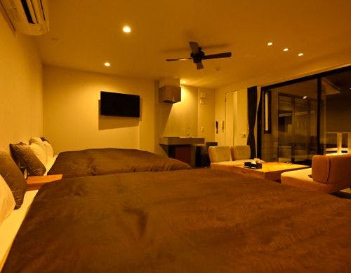 ヴィラ　リビング