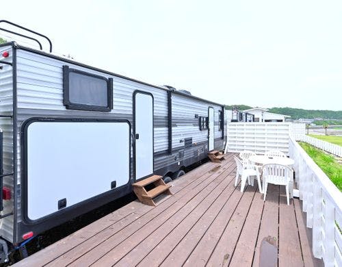 トレーラーハウス　外観