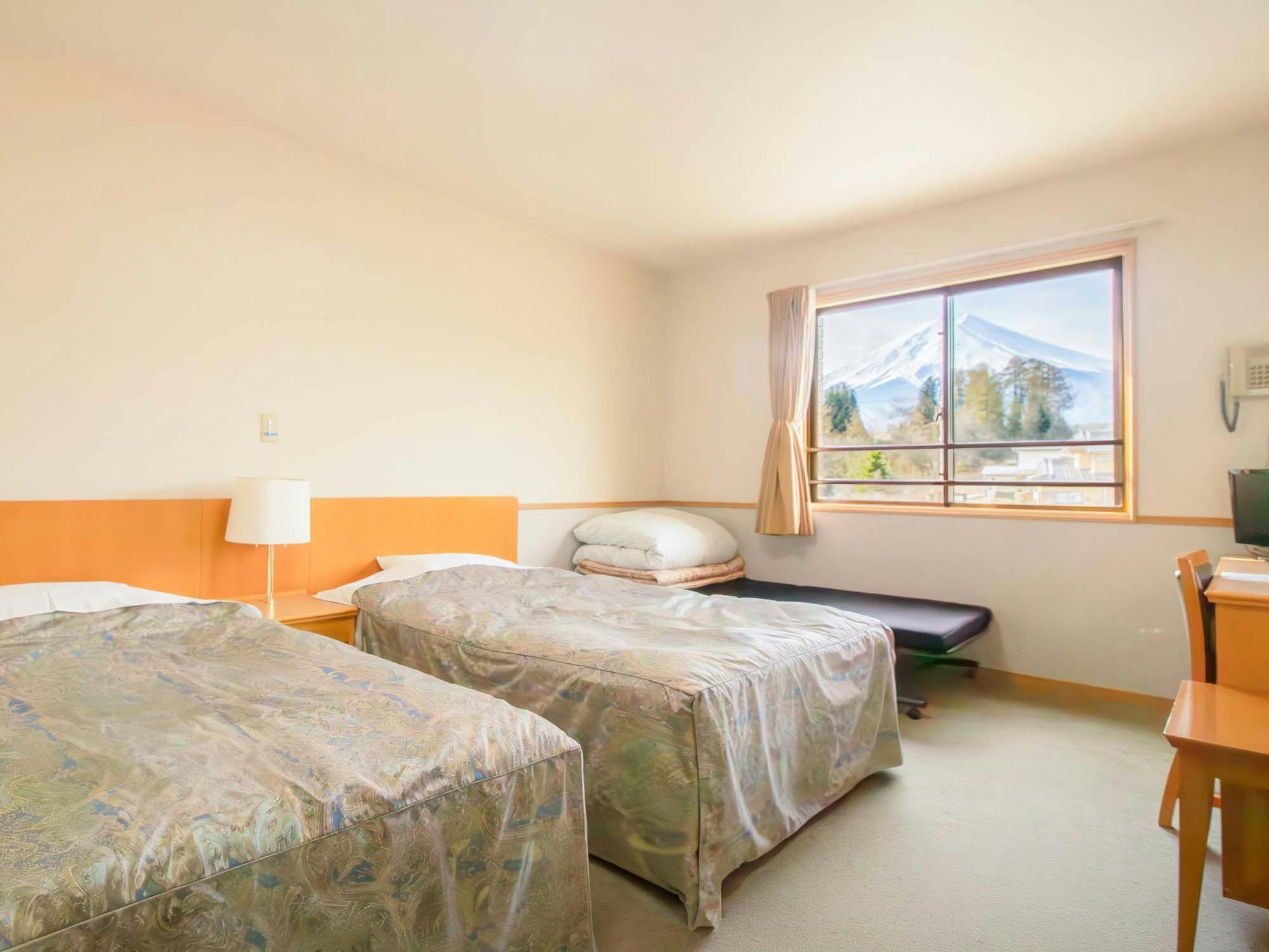 Resort Inn Fuyo Kawaguchiko Inter