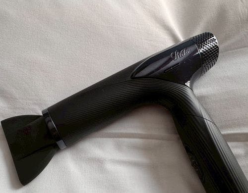 【美田】女性に大人気のReFaドライヤー。