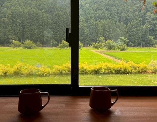 【美田】山や田畑を眺めながらコーヒーを。