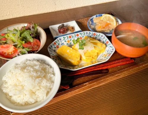 【朝食】カラダにやさしく、温かいご飯を。