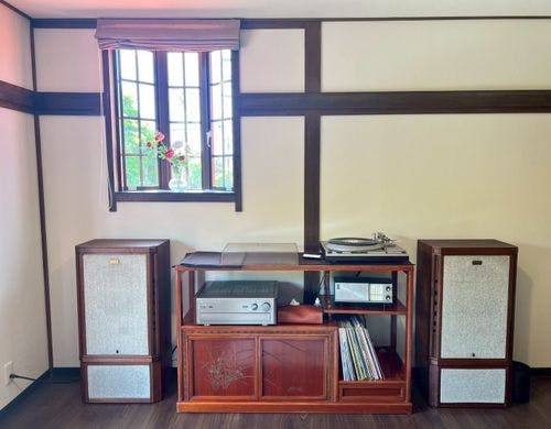 タンノイのスピーカーでレコードを。