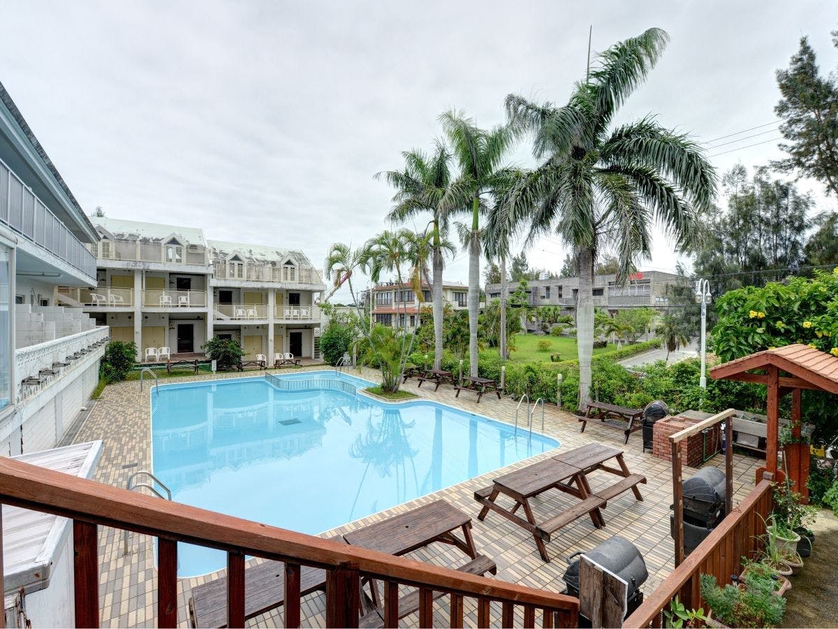 *【สระว่ายน้ำ】