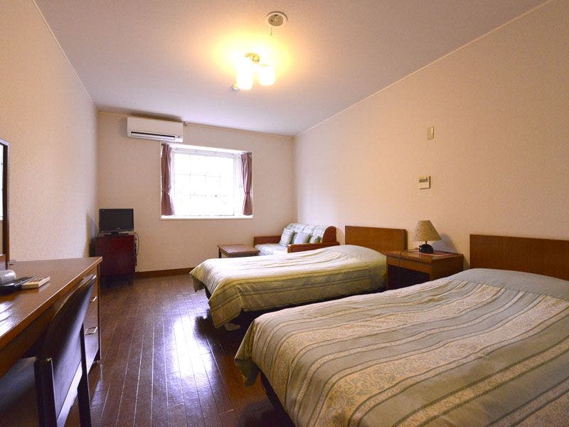 *ห้องพักเตียงคู่ (ตัวอย่างห้องพัก)