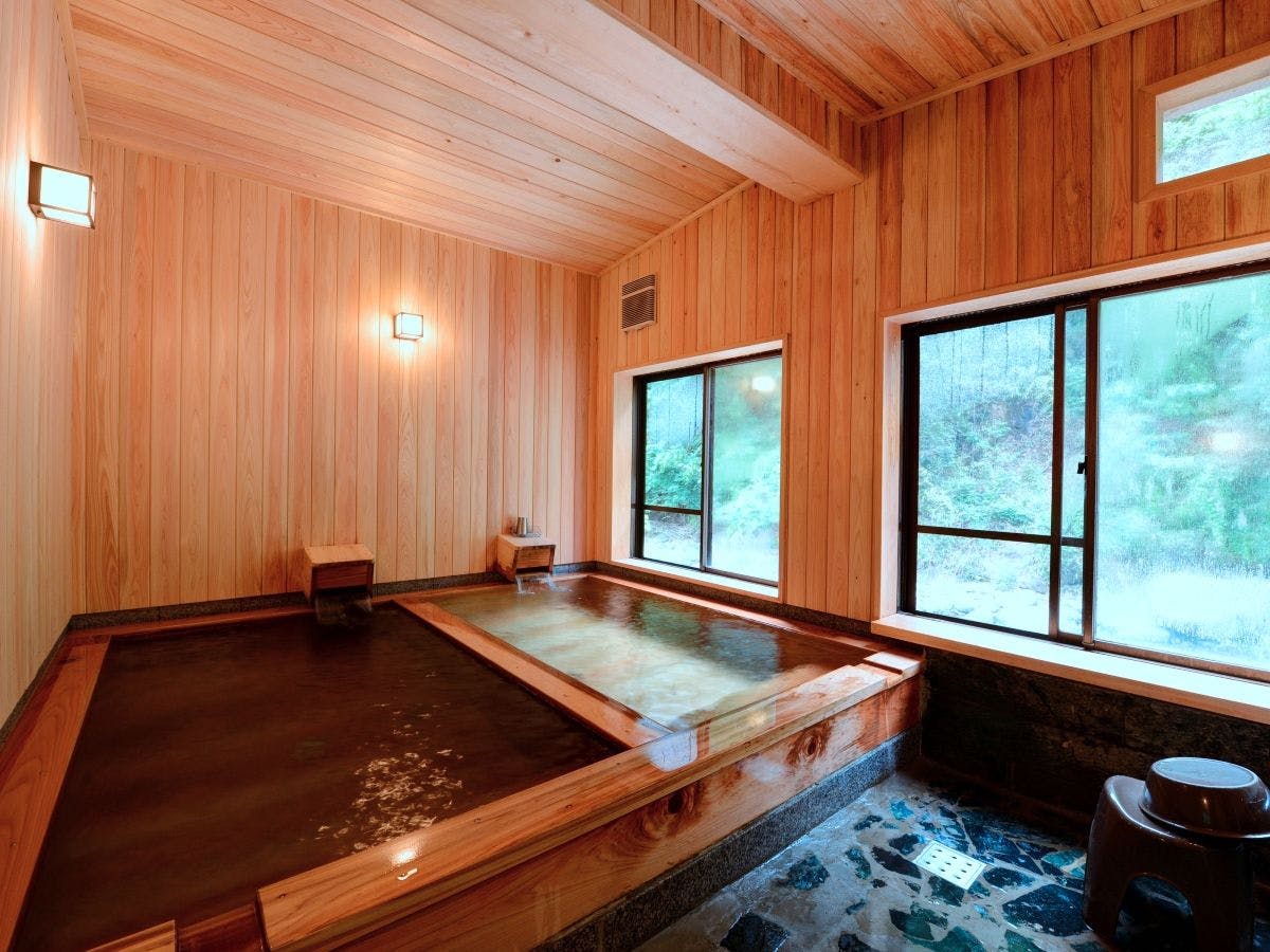 *Pemandian Kayu Hinoki